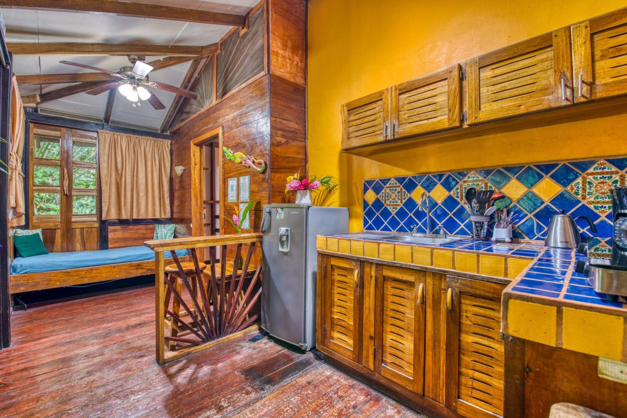 Pachamama Jungle River Lodge - Punta Uva Puerto Viejo de Talamanca 外观 照片