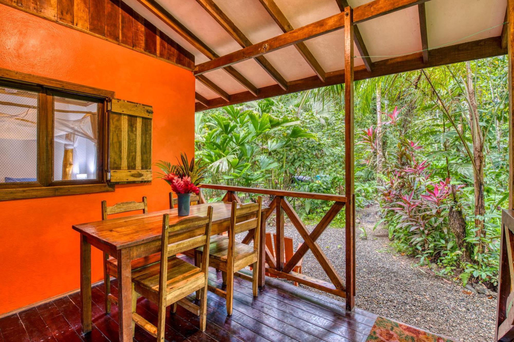 Pachamama Jungle River Lodge - Punta Uva Puerto Viejo de Talamanca 外观 照片