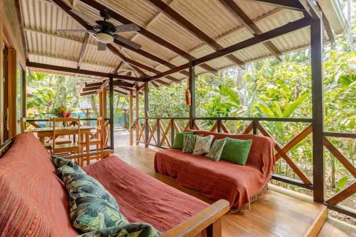 Pachamama Jungle River Lodge - Punta Uva Puerto Viejo de Talamanca 外观 照片